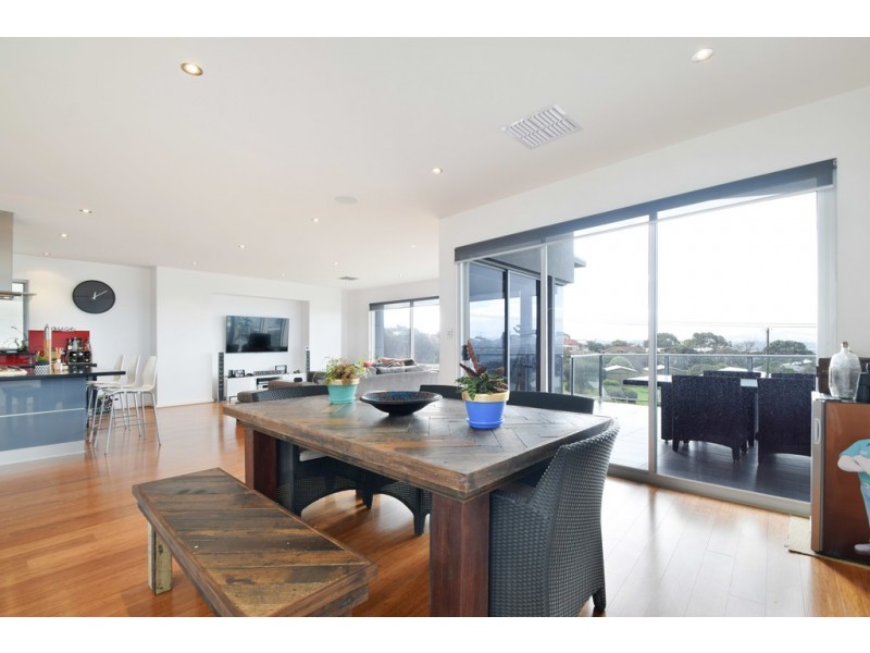 11 Wright Terrace, Encounter Bay SA 5211