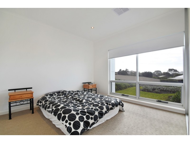 11 Wright Terrace, Encounter Bay SA 5211
