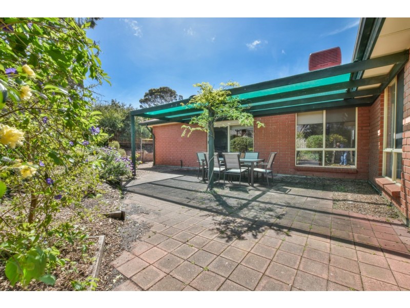 14 Wooding Avenue, Woodcroft SA 5162