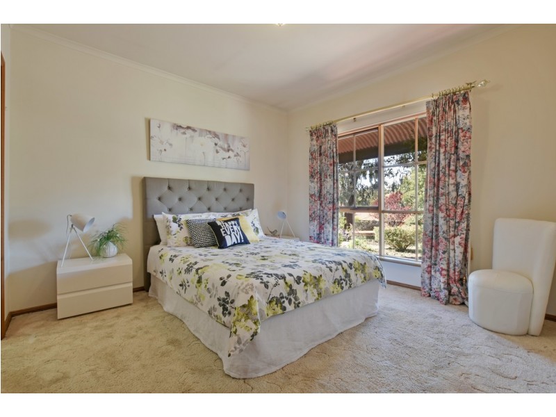 14 Wooding Avenue, Woodcroft SA 5162