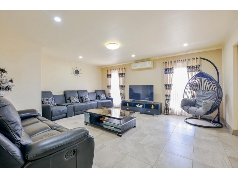 23 Trinidad Way, Happy Valley SA 5159