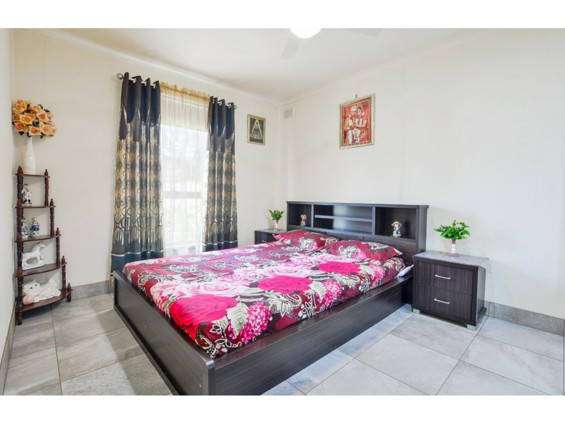 23 Trinidad Way, Happy Valley SA 5159