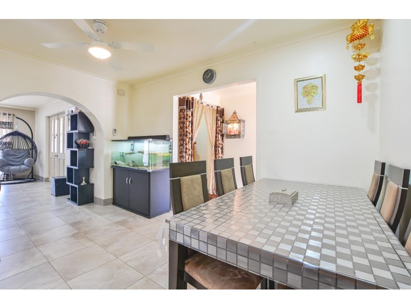 23 Trinidad Way, Happy Valley SA 5159