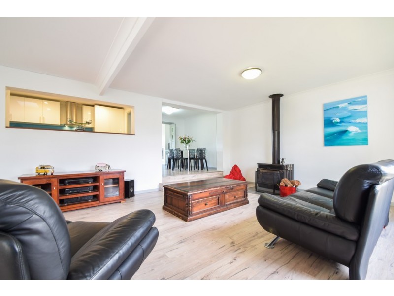 11 Jade Crescent, Aberfoyle Park SA 5159