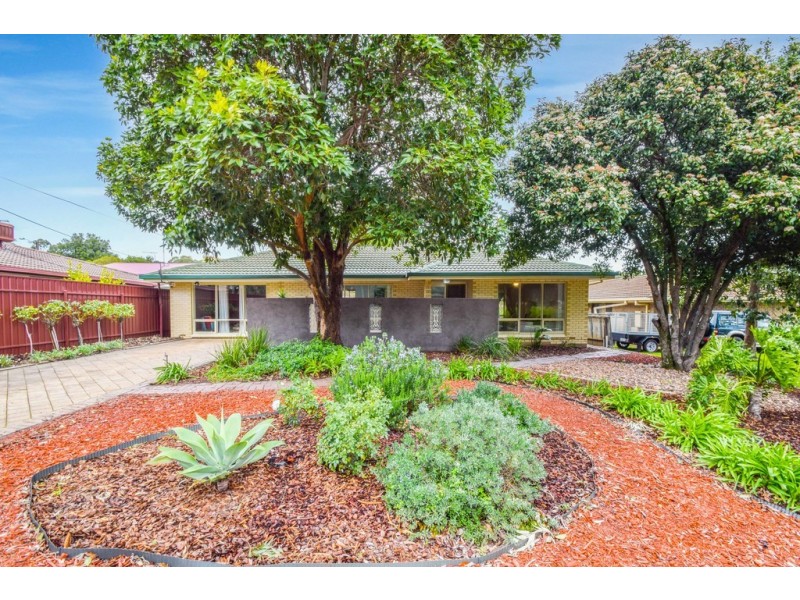 32 Riordan Street, Morphett Vale SA 5162