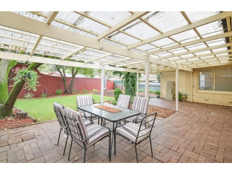 32 Riordan Street, Morphett Vale SA 5162