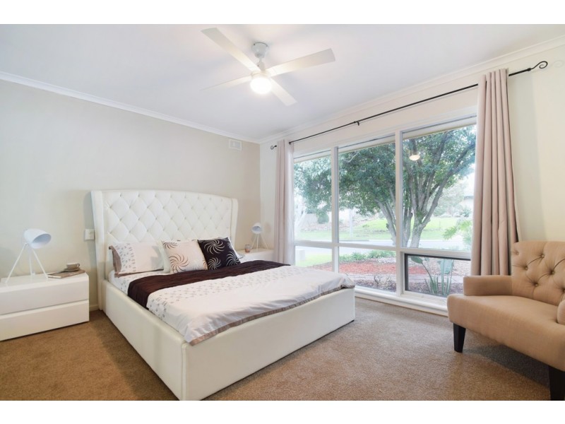 32 Riordan Street, Morphett Vale SA 5162