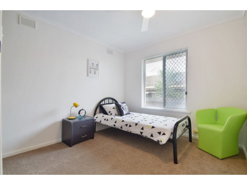 32 Riordan Street, Morphett Vale SA 5162