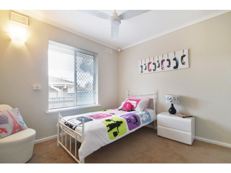 32 Riordan Street, Morphett Vale SA 5162