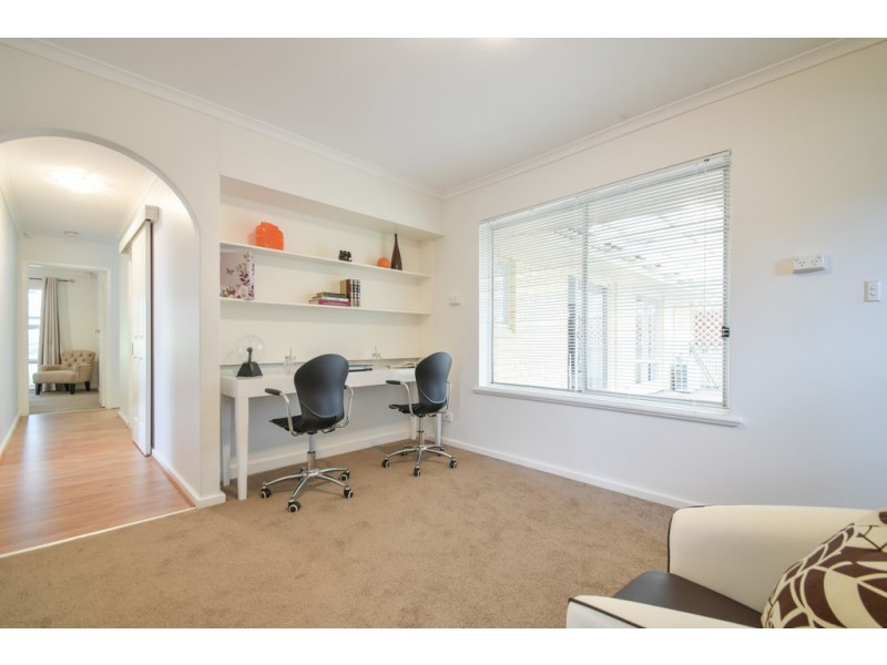 32 Riordan Street, Morphett Vale SA 5162