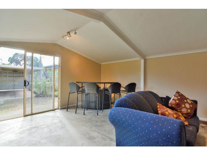 77 Regency Road, Happy Valley SA 5159