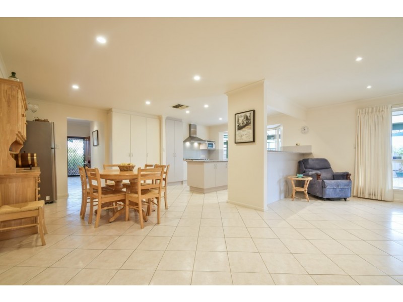 4 Hassell Court, Woodcroft SA 5162