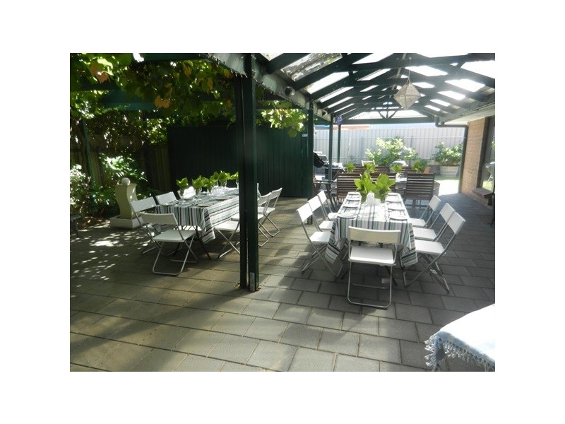 4 Hassell Court, Woodcroft SA 5162