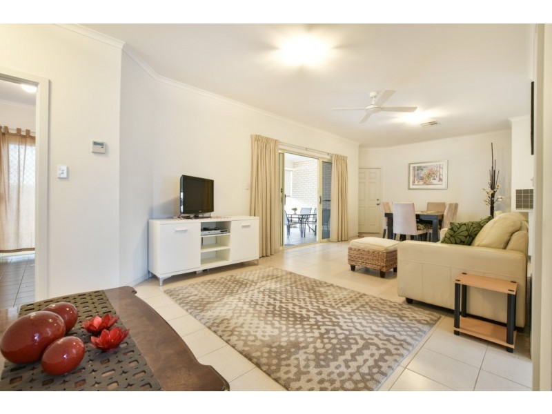 14 Rothesay Ave, Glenelg North SA 5045