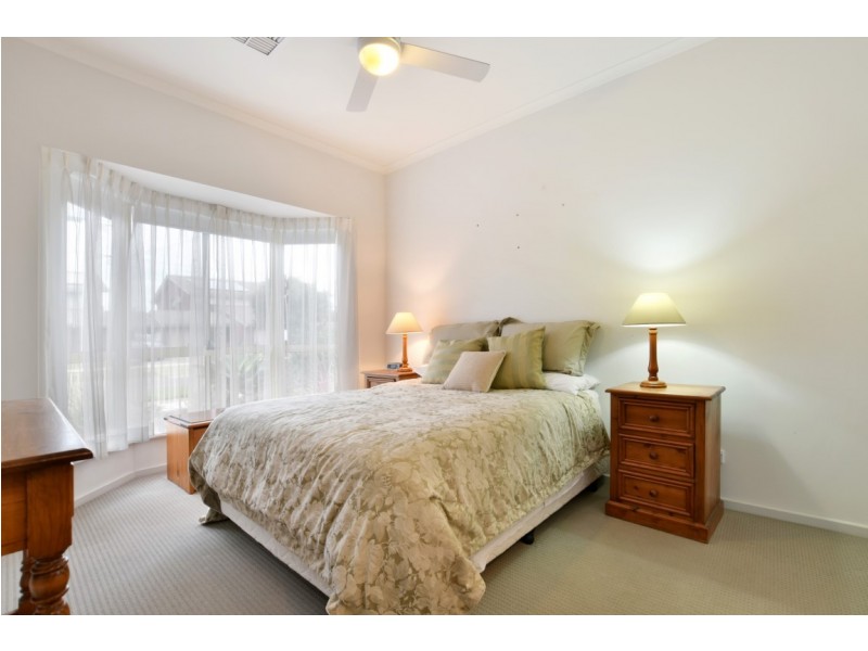 14 Rothesay Ave, Glenelg North SA 5045