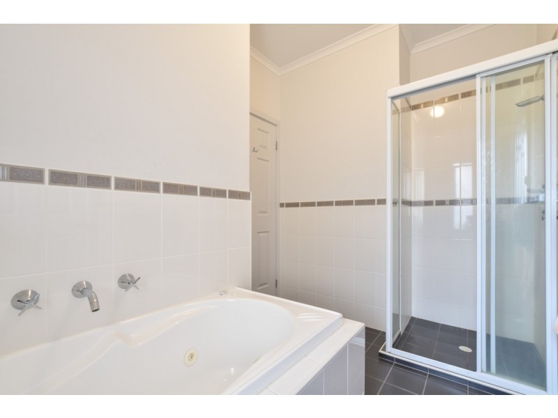 14 Rothesay Ave, Glenelg North SA 5045