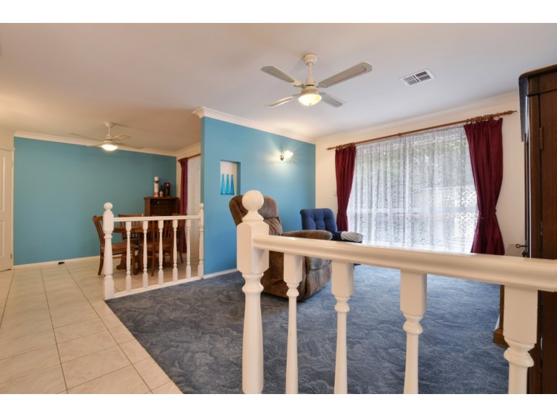 14 Riddoch Crescent, Woodcroft SA 5162