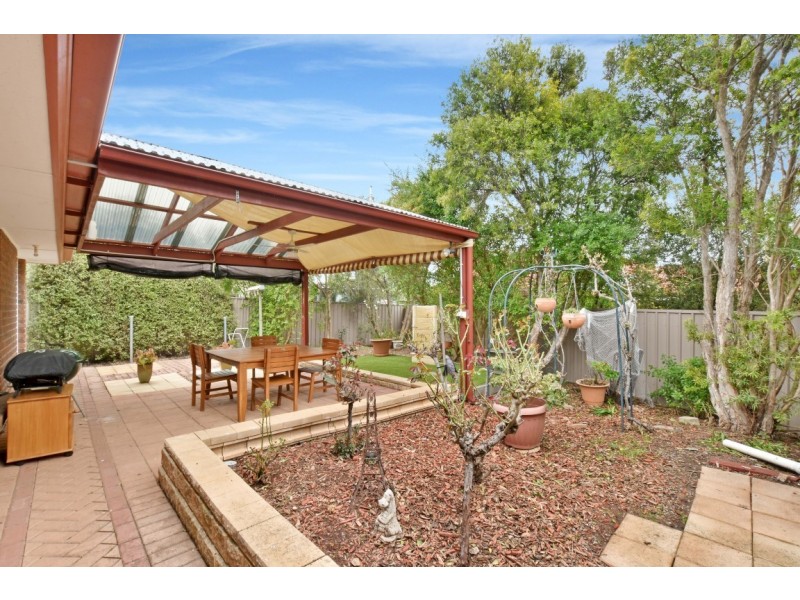 14 Riddoch Crescent, Woodcroft SA 5162