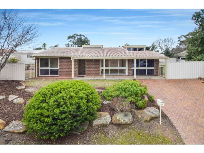 35 Dianne Street, Happy Valley SA 5159