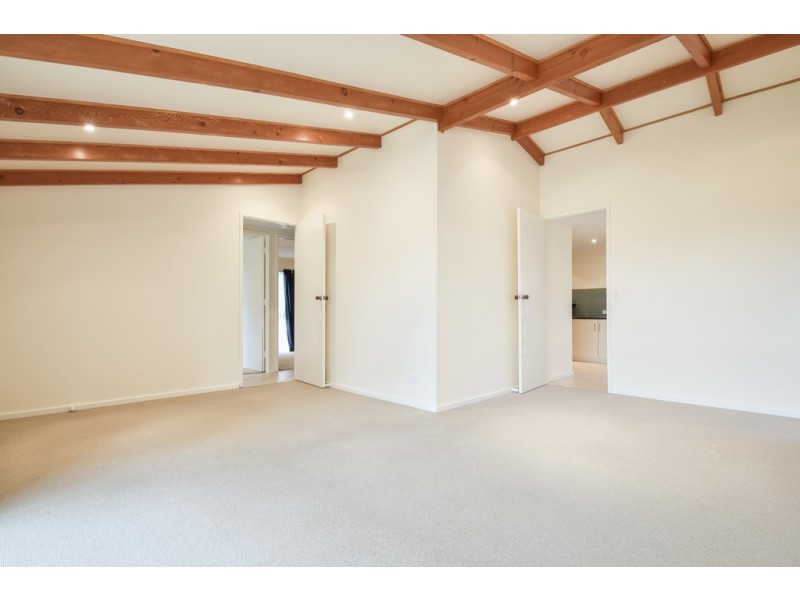 35 Dianne Street, Happy Valley SA 5159