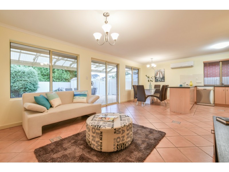 2 Rider Street, Seacombe Gardens SA 5047