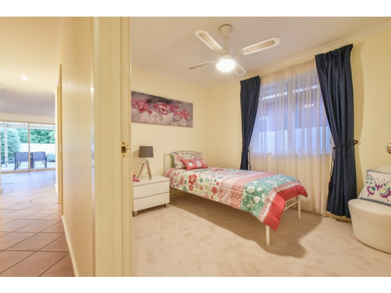 2 Rider Street, Seacombe Gardens SA 5047