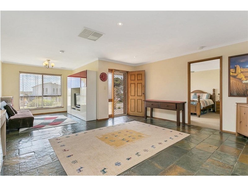 38 Lennard Drive, Moana SA 5169