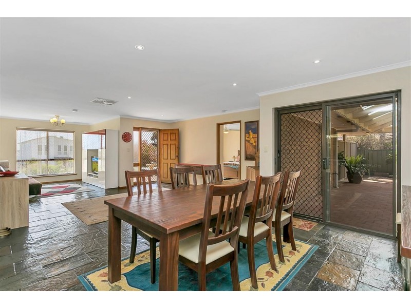 38 Lennard Drive, Moana SA 5169