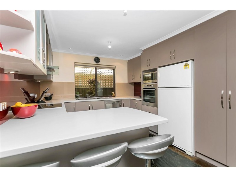 38 Lennard Drive, Moana SA 5169