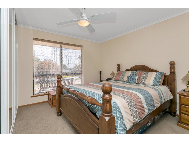 38 Lennard Drive, Moana SA 5169