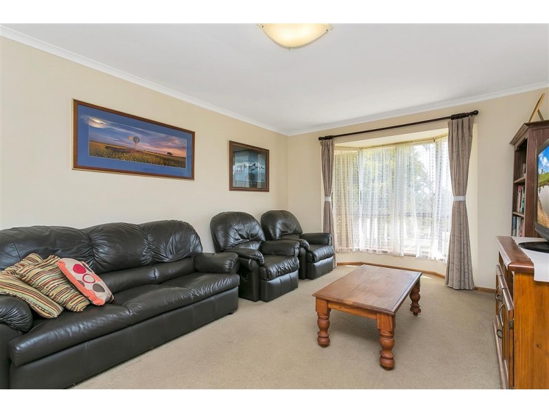 38 Lennard Drive, Moana SA 5169
