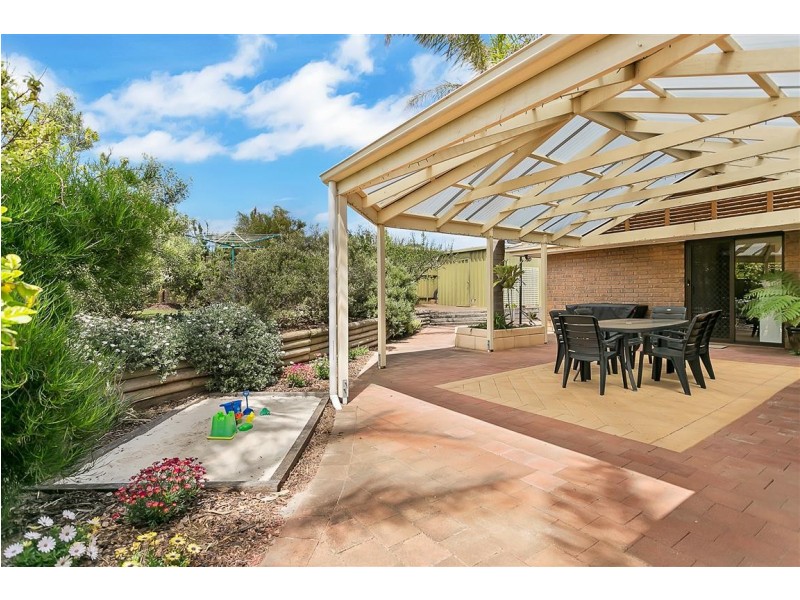 38 Lennard Drive, Moana SA 5169