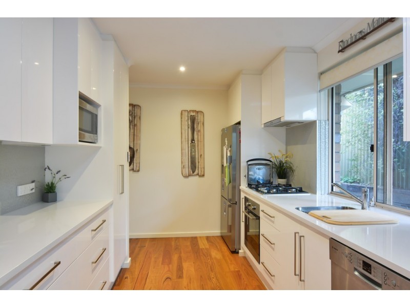 15 Alcatraz Street, Aberfoyle Park SA 5159