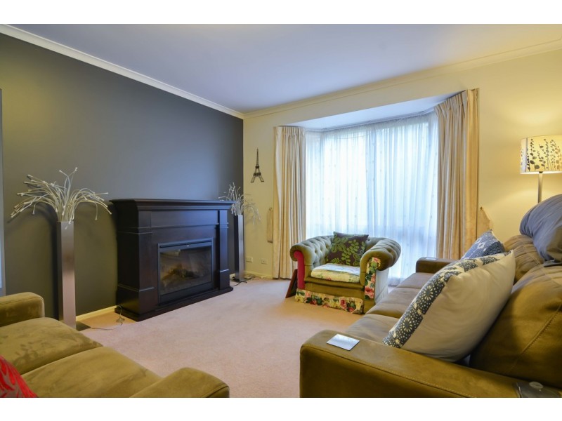 15 Alcatraz Street, Aberfoyle Park SA 5159