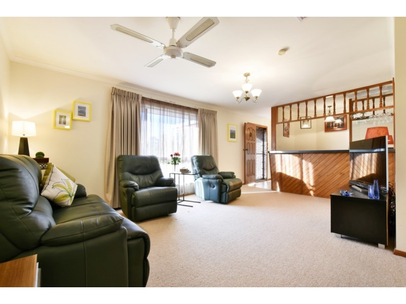 4 Ash Street, Aberfoyle Park SA 5159