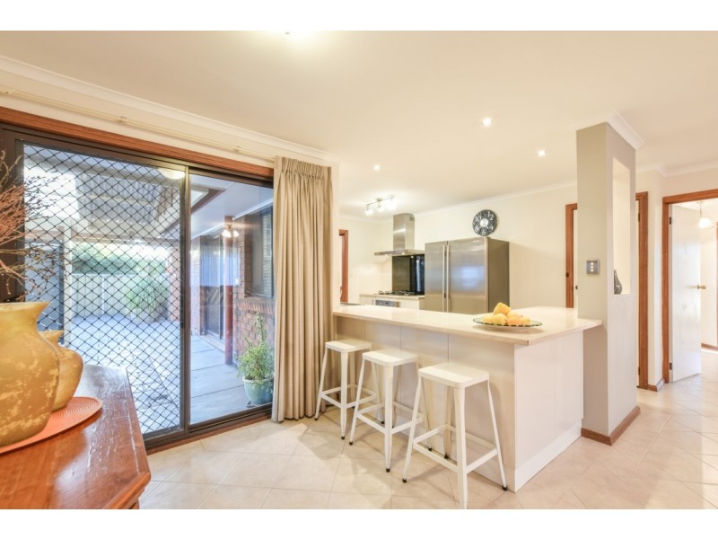 4 Ash Street, Aberfoyle Park SA 5159