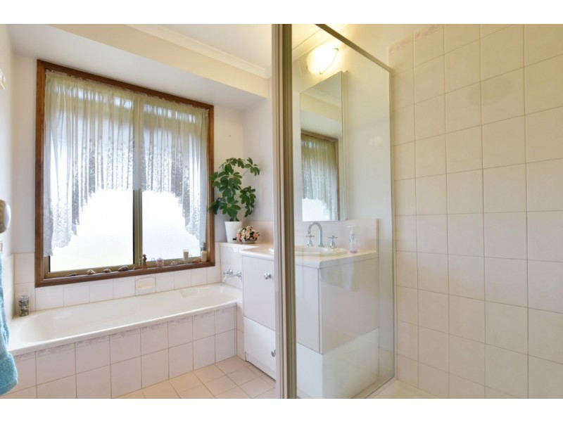 3 Ashmore Place, Onkaparinga Hills SA 5163