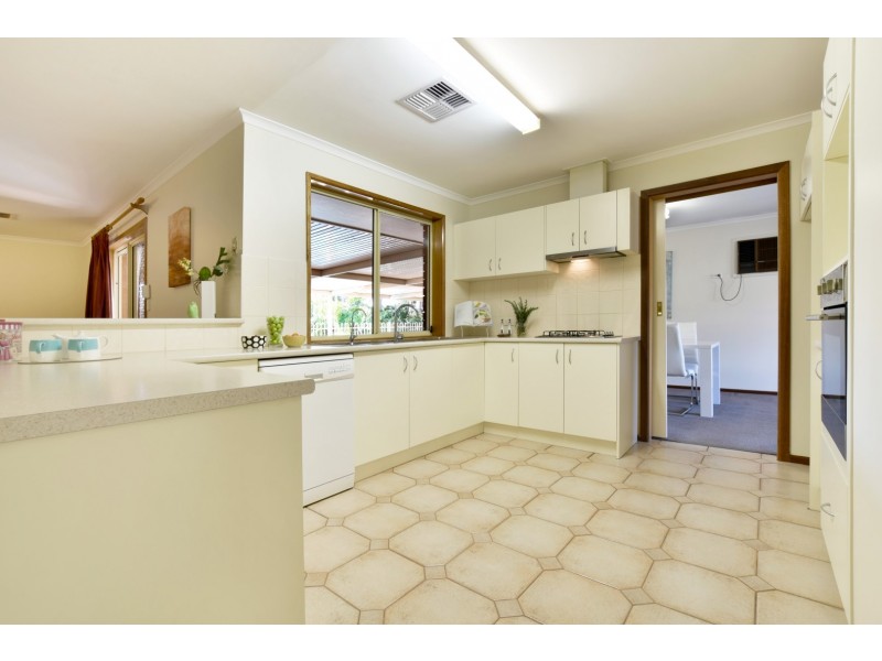 2 Angas Walk, Woodcroft SA 5162