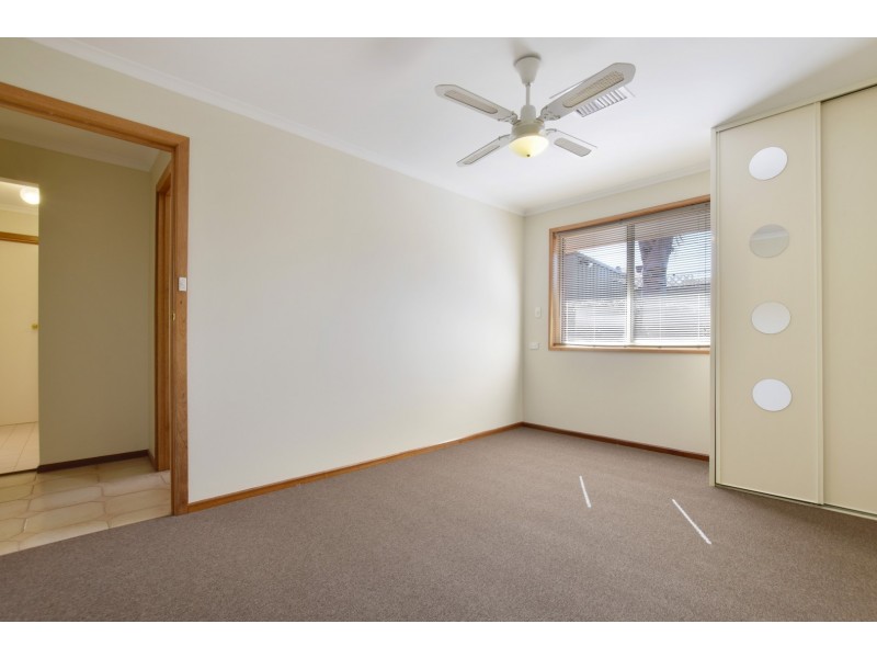 2 Angas Walk, Woodcroft SA 5162