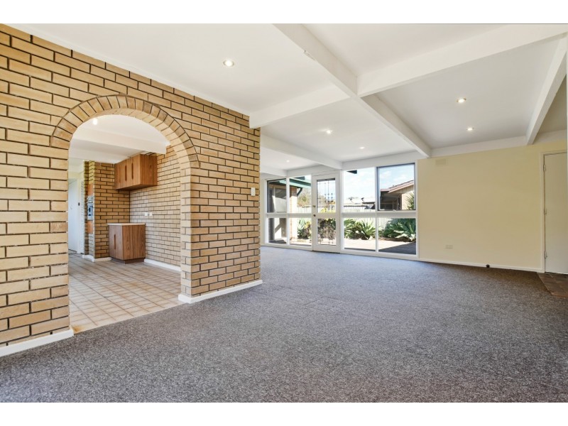 2 Glyndale Grove, Huntfield Heights SA 5163