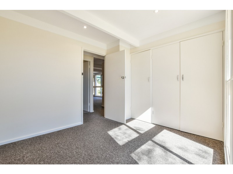 2 Glyndale Grove, Huntfield Heights SA 5163