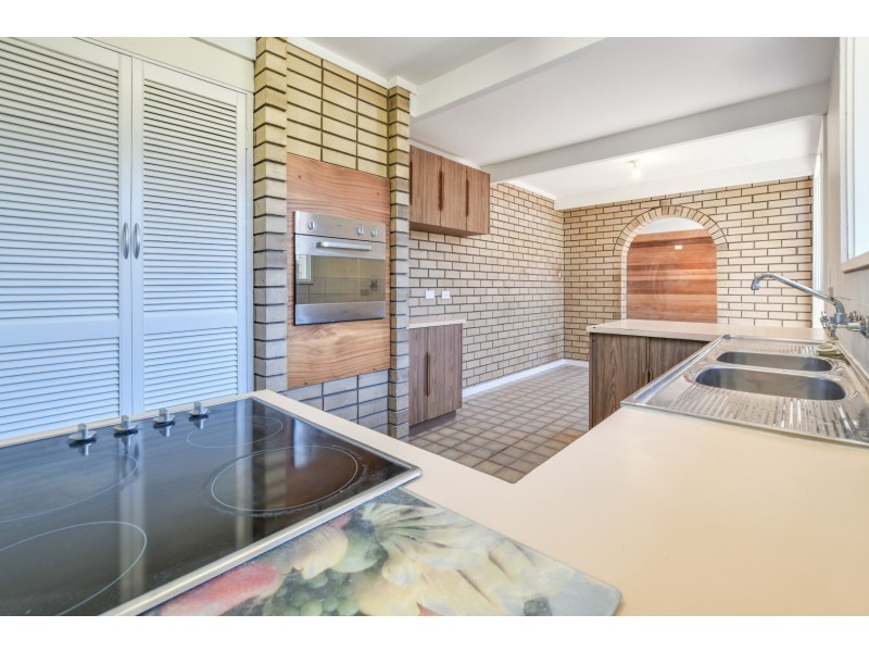 2 Glyndale Grove, Huntfield Heights SA 5163