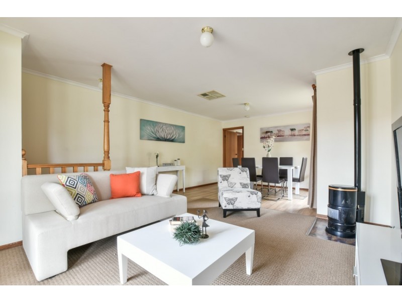 22 Barossa Way, Woodcroft SA 5162