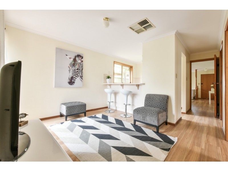 22 Barossa Way, Woodcroft SA 5162