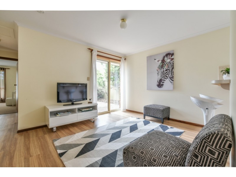 22 Barossa Way, Woodcroft SA 5162