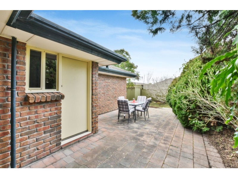 22 Barossa Way, Woodcroft SA 5162