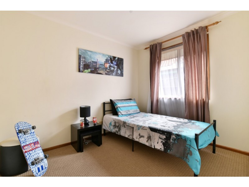 22 Barossa Way, Woodcroft SA 5162