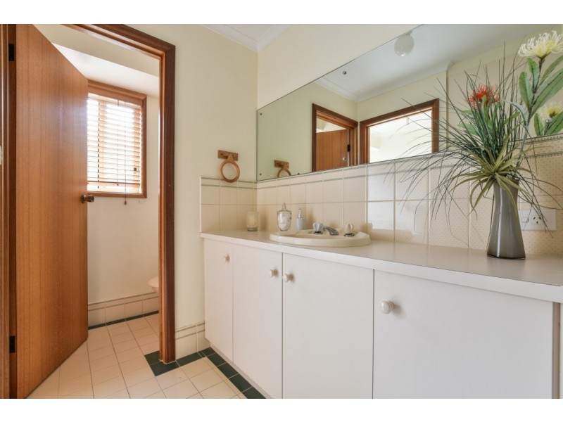 22 Barossa Way, Woodcroft SA 5162