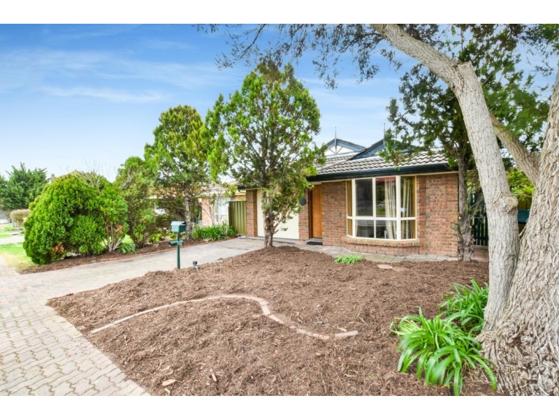 22 Barossa Way, Woodcroft SA 5162
