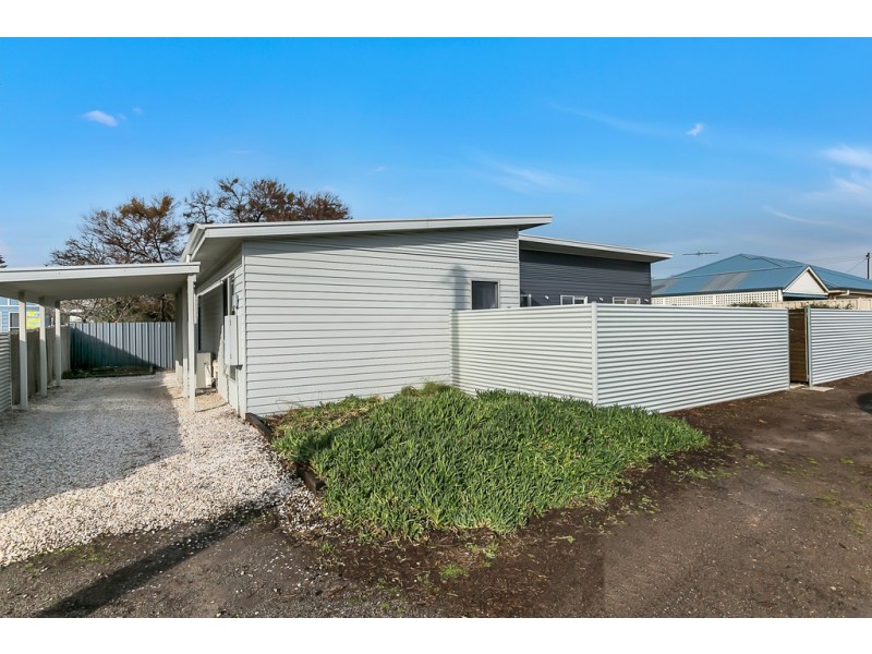 17 Whinnerah Avenue, Aldinga Beach SA 5173